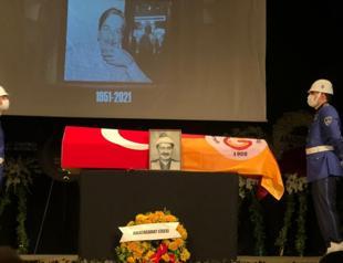 Ferhan Şensoy laid to rest in Istanbul