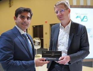 TurkSat, UKs Inmarsat sign partnership deal on communications satellite