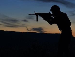 Two Turkish soldiers killed, three injured in northwestern Syria