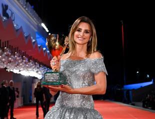Penelope Cruz wins best actress in Venice