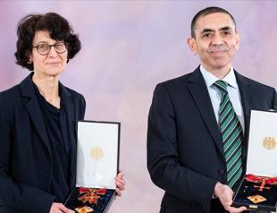 Turkish-origin owners of BioNTech reveal how Pfizer rejected their jab