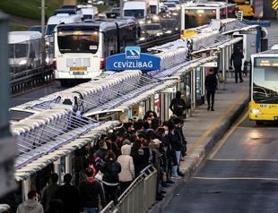 Public transport use in Istanbul declines by half due to COVID-19