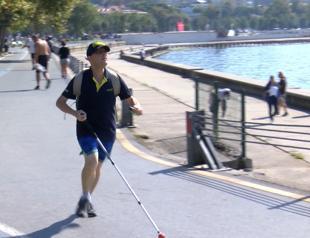 Visually impaired man runs 13 km every day with cane in hand
