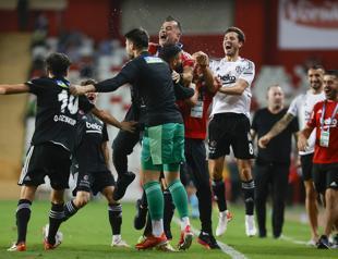 Beşiktaş beats Antalyaspor 3-2 in Turkish Süper Lig clash