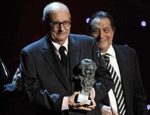 Spanish film director Mario Camus dies aged 86