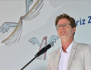 EU envoy praises Turkeys success in educating Syrian refugee children