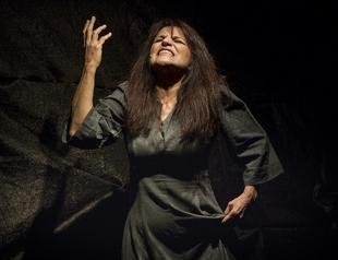 Istanbul theater festival lifts curtains on stage, online