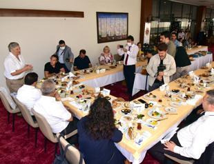 UNESCO officials, Moldovan team explore gastronomy culture in Turkey’s west