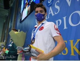 Turkish swimmer becomes finswimming world champion