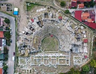 Tile workshop found in 2000-year-old Roman theater in İznik