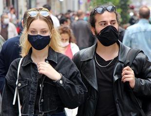 Over half of virus cases in Turkey aged under 30, says health minister