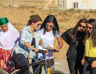 Bike enthusiast teaches cycling to 72 women