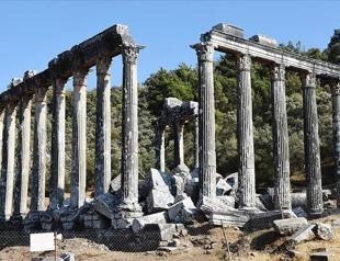 Temple of Zeus to regain former glory with new columns