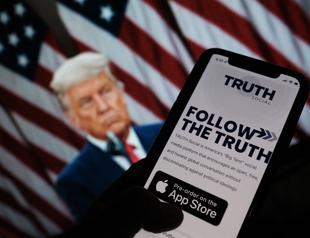 Trump announces plans to launch new social network TRUTH Social
