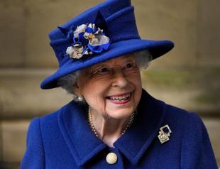 Queen Elizabeth II spent night in hospital for tests: Palace