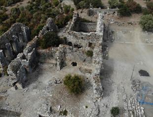 Byzantine church, tombs unearthed in Kaunos
