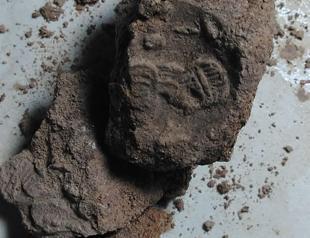 Seals of female administrator found in ancient city