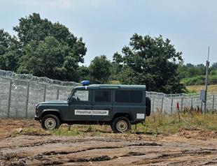 Bulgaria sends troops to tackle migrant influx from Turkey