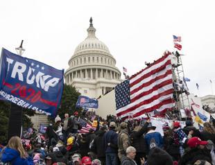 Judge questions Trump suit to keep January 6 documents secret