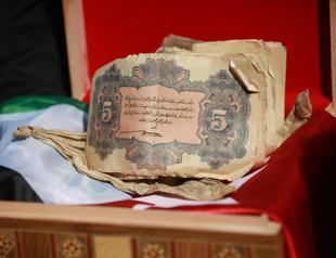 Palestinian family hands over Ottoman-era trust after century
