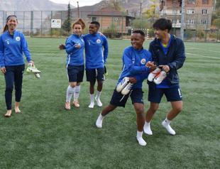 Africans on Hakkari women’s team ‘happy’ to be in Turkey