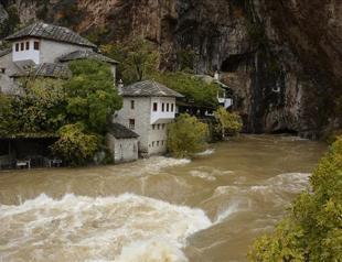 Turkey sends team to rescue national missing in Bosnia