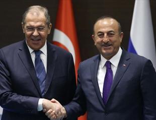 Turkish FM discusses ties with Russian counterpart