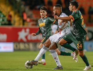Aytemiz Alanyaspor beats Beşiktaş 2-0 at home, sits in third place