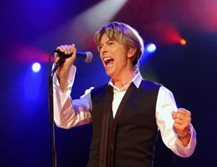 Bowie back with lost album of early songs