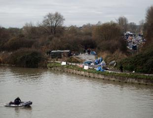 Iraqi family of Channel shipwreck victim mourn her death