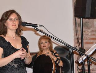 Woman makes miraculous recovery from vegetative state, performs concert