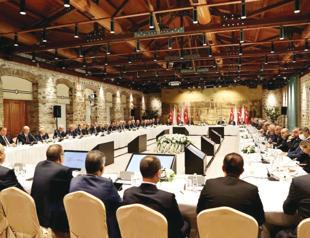 Finance minister meets with business world