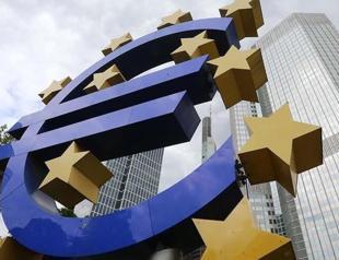 Eurozone growth slowing after new COVID wave