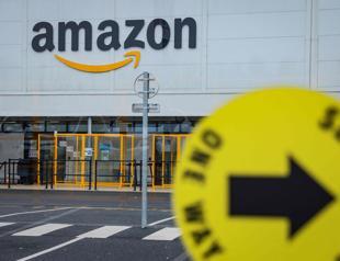 France says Amazon must charge more for book deliveries