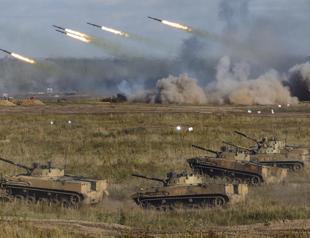 Russia demands talks on US, NATO containment amid Ukraine showdown