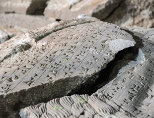 Iraqi museum restores treasures destroyed by jihadists