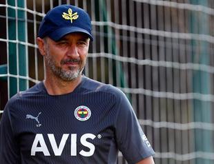 Struggling Fenerbahçe sacks coach Vitor Pereira