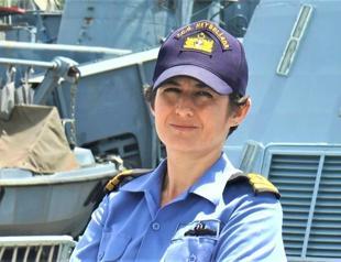 Female lieutenant leads combat operations center in corvette