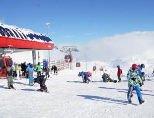 Turkey hosts 1.8 mln tourists in November