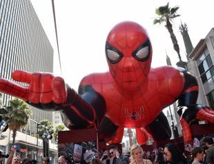 Spider-Man surpasses $1 bln globally, holds N America box office top spot