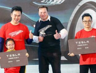 Chinese web users blast Musk over space station near-misses