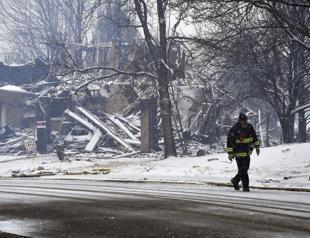 Colorado wildfire took hold ’in blink of an eye’: Governor