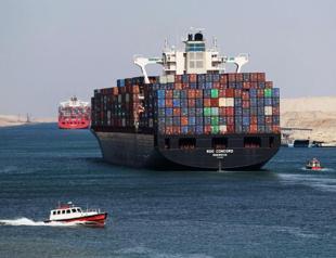 Record cargo shipped through Suez Canal