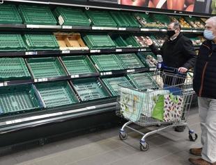 Food disruptions feared in UK as new Brexit rules kick in