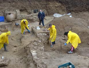 Roman-era tombs found around ancient Antandros