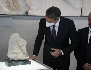 Greece hopes marble foot will get UK to return sculptures