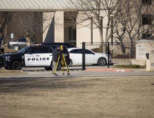 Texas hostage-taker named as British citizen as UK police arrest 2