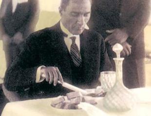 Atatürk’s favorite food okra, not dried beans, says historian