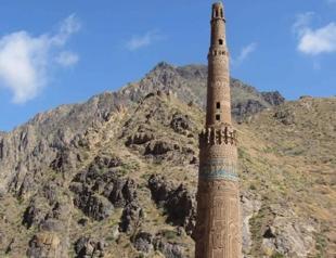 Ancient Afghan minaret in danger of ’collapse’ after quakes