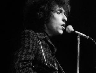 Bob Dylan sold entire recording catalog to Sony